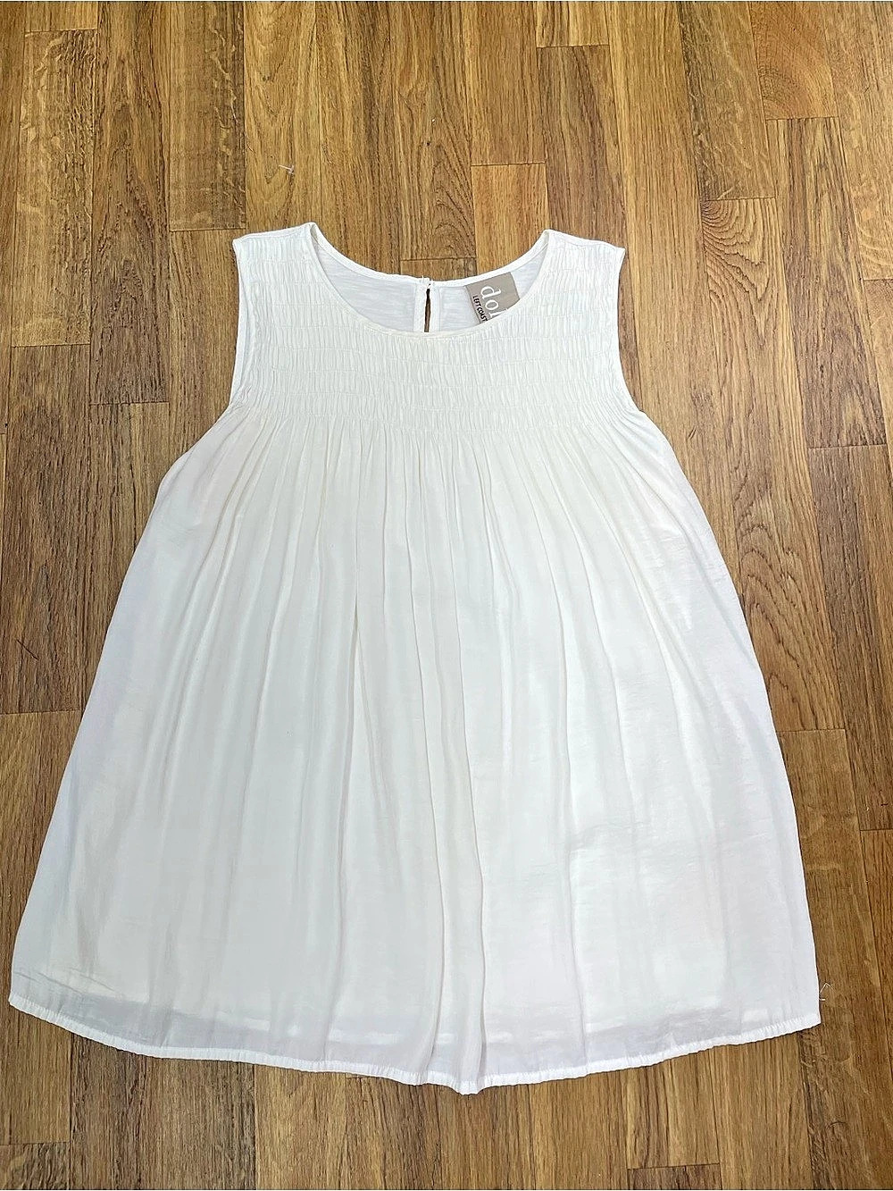 dolan Smocked Tank Top in White Size Small Like New
